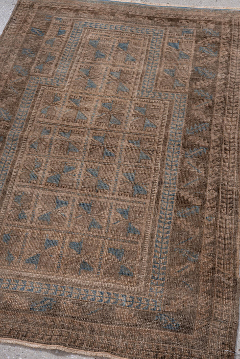 Antique Belouch Area Rug (2' x 4')